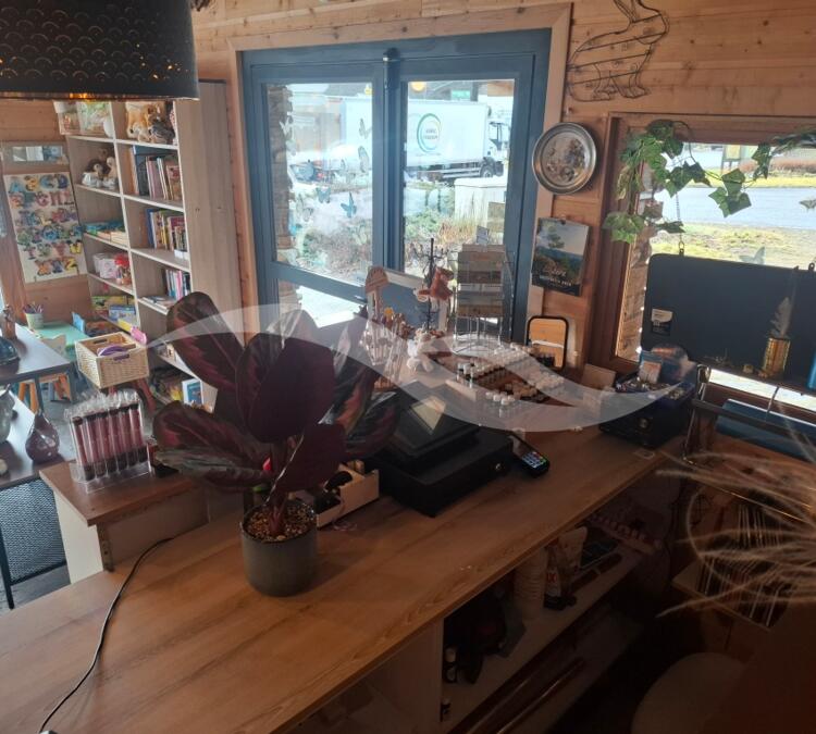M0394 | Garage – Boutique artisanale à reprendre