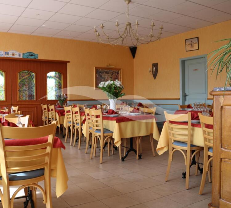 M0372 | HÔTEL **- RESTAURANT–BAR