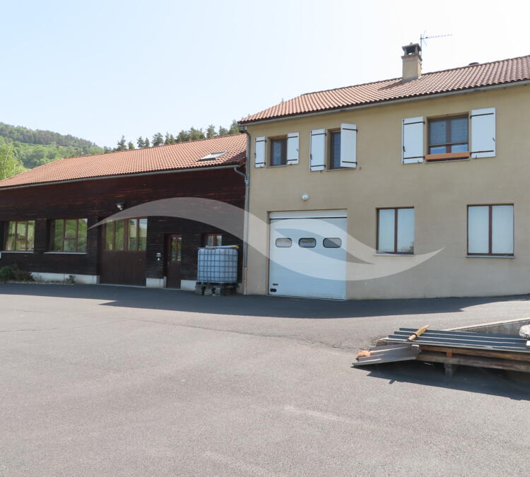 S0139 | Local artisanal de menuiserie avec habitation