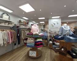 MAGASIN DE PRET A PORTER FEMININ MAGASIN DE PRET A PORTER FEMININ