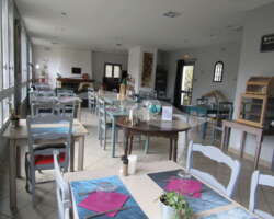 HOTEL – RESTAURANT - BAR HOTEL – RESTAURANT - BAR
